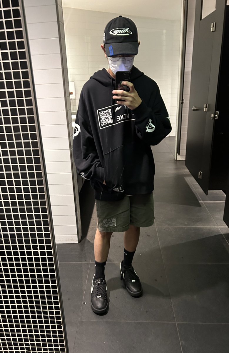 sushinigami_'s tweet photo. @Dremill @RTFKT @Zaptio @benitopagotto @clegfx @BadTakeCrew @CloneXLA @CloneXTokyo @RTFKTcreators @taiwanswag_ @cas3333333 Nice drip dree β¨
Hoodie: Nike x RTFKT AR hoodie
Cap: Ambush
Shorts: Brain Dead
Socks: Nike
Shoes: Ambush x Nike AF1s
#indripwetrust https://t.co/Y45bL0Xxb3