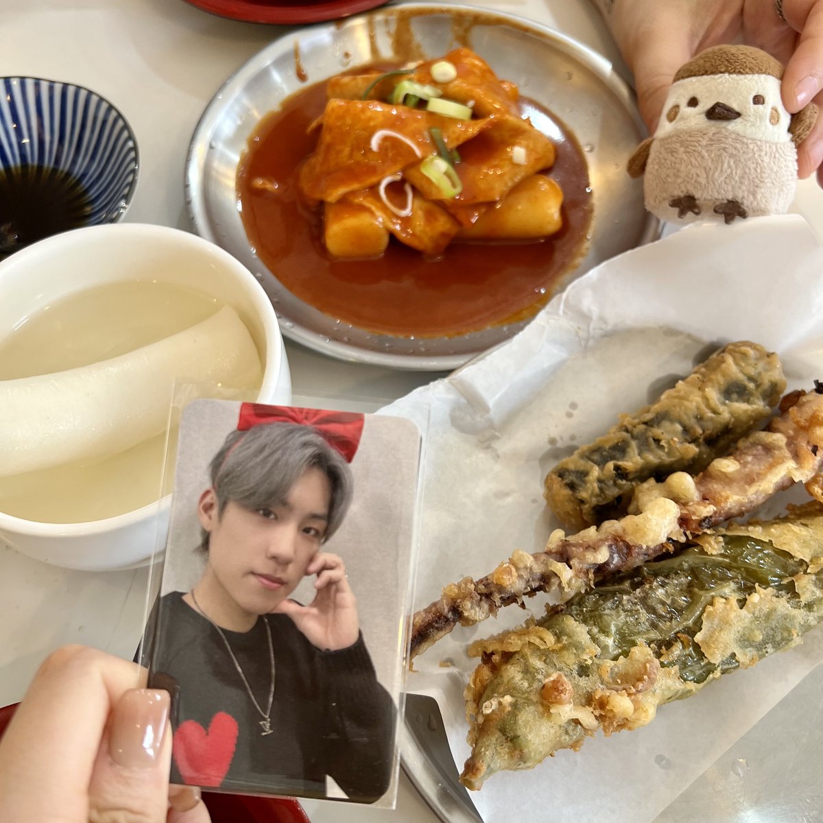 gamjangkong's tweet photo. #가이드_바이_짹
~참새의 하루~
📍미포역전 가락국수
📍호랑이젤라떡
📍미포씨와

우진이 덕분에 바다도 보고 맛있는것도 잔뜩 먹고가용~♡ https://t.co/cBu7krigOg