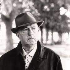 TV2000it's tweet image. 📚#21maggio 1973 muore Carlo Emilio #Gadda, scrittore - uno dei più originali
E poeta, ingegnere, soprannome Il gran Lombardo

Il celebre “Quer pasticciaccio brutto de via Merulana” 
E "La cognizione del dolore" 
E  ”Apologia manzoniana” 
(domani 150 anni dalla morte di #Manzoni)