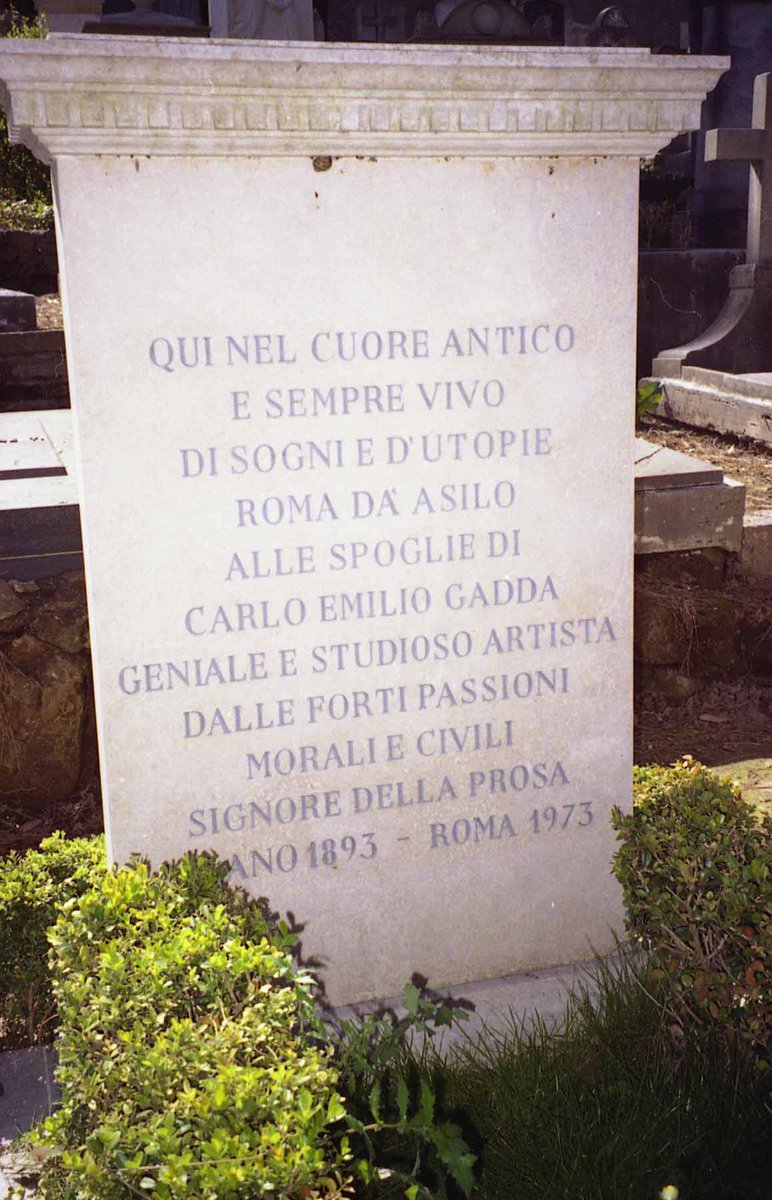 TV2000it's tweet image. 📚#21maggio 1973 muore Carlo Emilio #Gadda, scrittore - uno dei più originali
E poeta, ingegnere, soprannome Il gran Lombardo

Il celebre “Quer pasticciaccio brutto de via Merulana” 
E "La cognizione del dolore" 
E  ”Apologia manzoniana” 
(domani 150 anni dalla morte di #Manzoni)