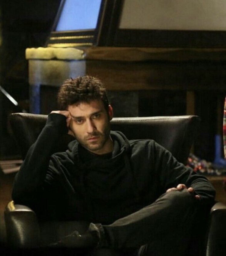 secozdemirnews's tweet photo. #birnefesyeterfilm 😍 ❤️#seckinozdemir #seckinozdemir #aciask #birnefesyeter #başbelası #bücür #kirakilastory #korkutali #günahkar #ahkar #tehlikelikarim #alyazmalım #kuruluşosman #cankırıkları #biraskhikayesi #aciask #atesbocegi #barisbuka #SevgiliGecmis #hizmetciler https://t.co/K28KeuwQpI