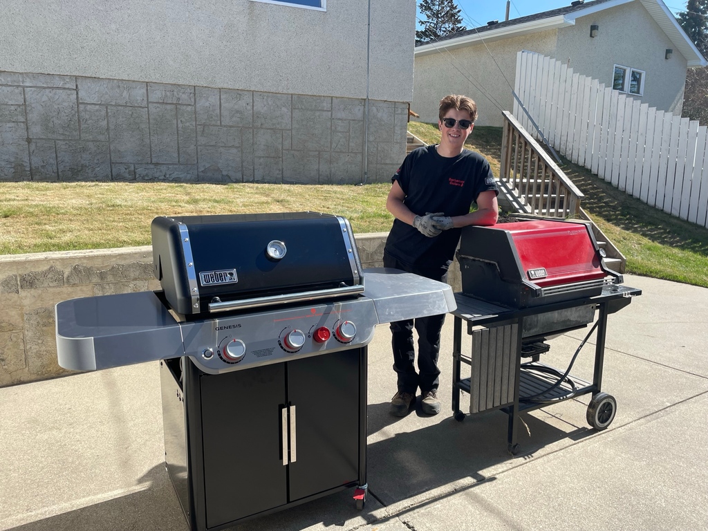 barbecuesgalore's tweet photo. Once a Weber family, always a Weber family.
#barbecuebutlers #webergrill #webergrills #webergrillsca #webergenesis #weberspirit #webersummit #weberbbq #webernation #webergrillacademy #webergasgrill #weberlife #webergrilling #weberporn #yyc #calgaryliving #Calgary https://t.co/jTvmgpyzhq