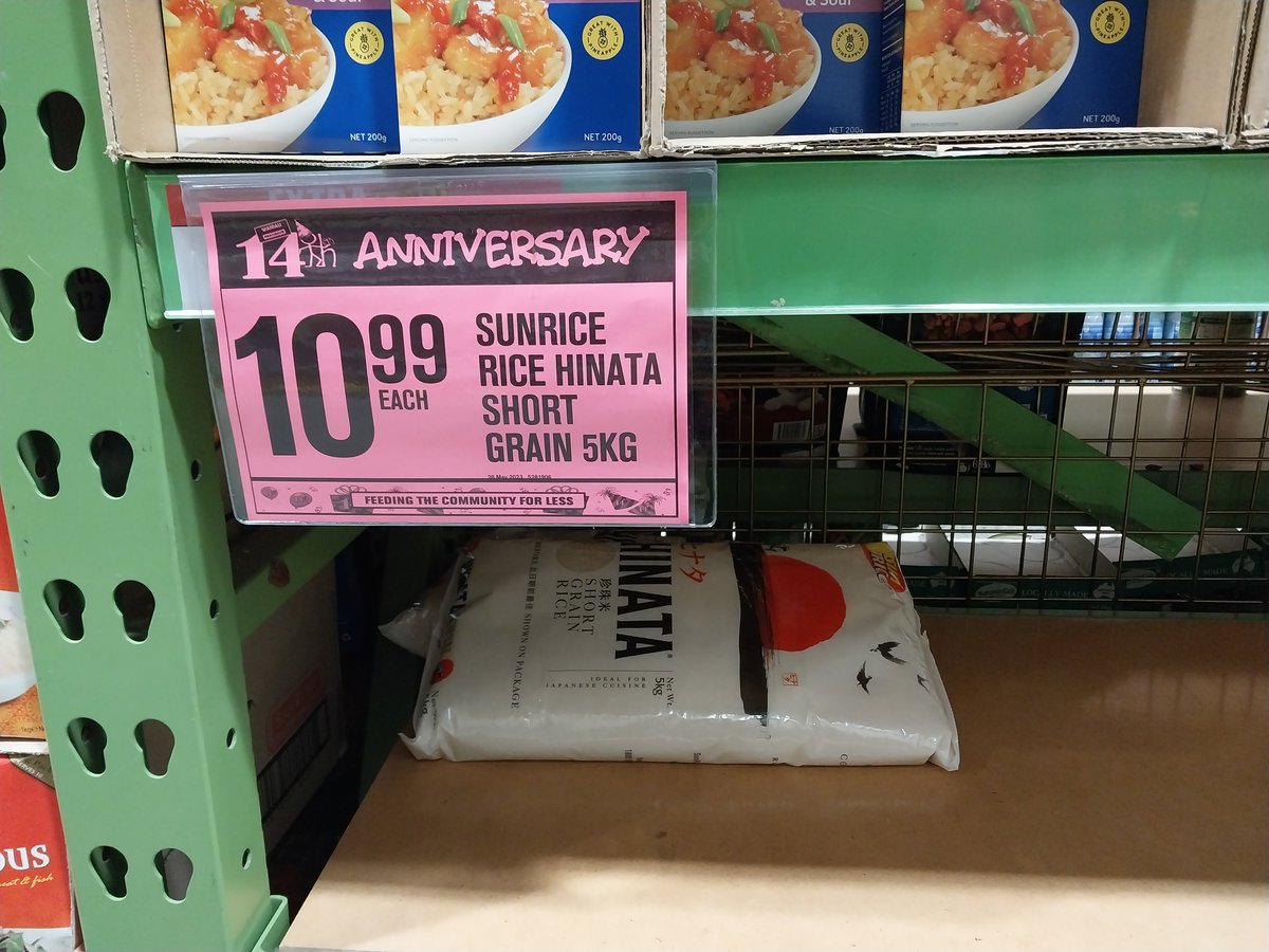 elf's tweet photo. 昼は〜混みぃ混み〜 #PAKnSAVE
昼ぅ間は〜駐車すら〜苦行の〜 #WairauRoad
日本人〜発音〜
パックンとパッケンでコミュニティ分断
日本人お得意〜まるできのことたけのこ
ああPAK'nSAVE
我らがPAK'nSAVE
#STICKMAN に希望あれ〜
米買い込んでガソリンな入れたぜ!!
#価格NZ https://t.co/fYxjc9PSRA