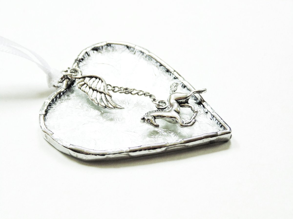 stndglass's tweet image. Horse memorial sympathy gift, stained glass small heart suncatcher ornament, remembrance condolences tuppu.net/8cd2750a #Etsy #suncatcher #DesignsStainedGlass #HeartInHeaven