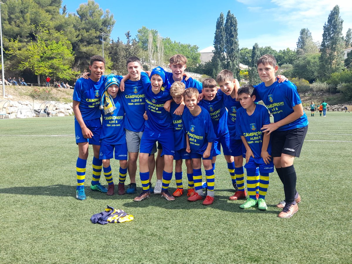 baseolerdola's tweet photo. L'Aleví B de @Gavato_pau i @bielinho06  s'imposa 0-6  a UE Subirats i és proclama Campió de Lliga. Enhorabona a jugadors  i entrenadors per la gran temporada que ens heu regalat.
Felicitats equip!!!!
#SomhiBase https://t.co/D1KM2bG4kg
