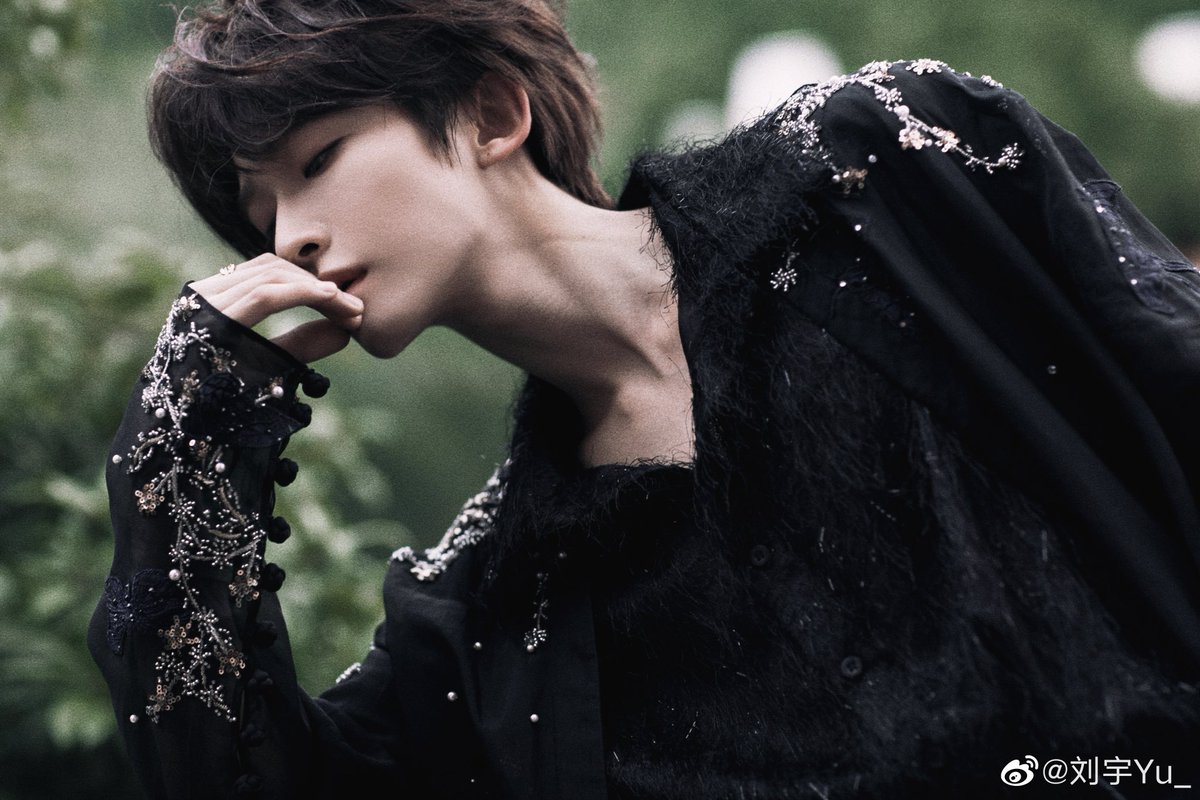 Liuyu_Fanclub's tweet photo. 230521 LIU YU Weibo Update [ENG]

#Yulog Rainy nights are also beautiful. 🌧️

#Liuyu #刘宇 #劉宇 #リュウユ #리우위 #หลิวอวี่ #LưuVũ https://t.co/5SFa46hCa4