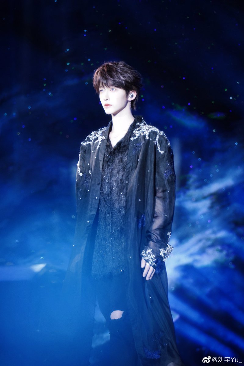 Liuyu_Fanclub's tweet photo. 230521 LIU YU Weibo Update [ENG]

#Yulog Rainy nights are also beautiful. 🌧️

#Liuyu #刘宇 #劉宇 #リュウユ #리우위 #หลิวอวี่ #LưuVũ https://t.co/5SFa46hCa4