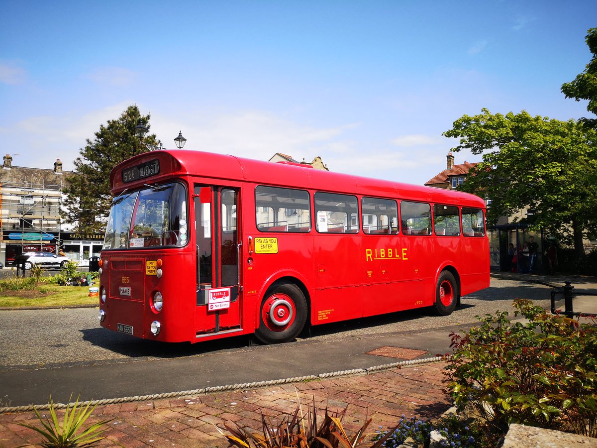 JanetMPackham's tweet photo. My dad drove buses just like this and I drove for Ribble brought back some lovely memories #Ribblebuses https://t.co/BW0od9sdjN