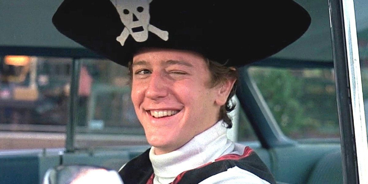 This guy played a big part of my teenage moviegoing years in the 1980s.

Happy birthday Judge Reinhold! 