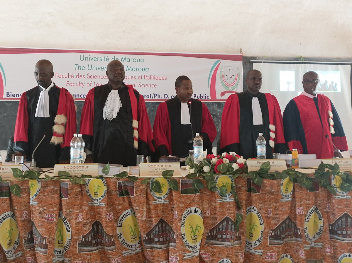 univMaroua's tweet photo. L'#UFD Science Juridique et Politique atteint le quota de 100 docteurs formés. Ceci à la suite de passage du désormais Dr Daouda Idrissou. Il a soutenu devant le jury présidé par le Prof Abané sanctionné par une mention Très Honorable. 
#Minesup
#UMa
#UFDSJP
#FSJP https://t.co/wHrHS9WKO8