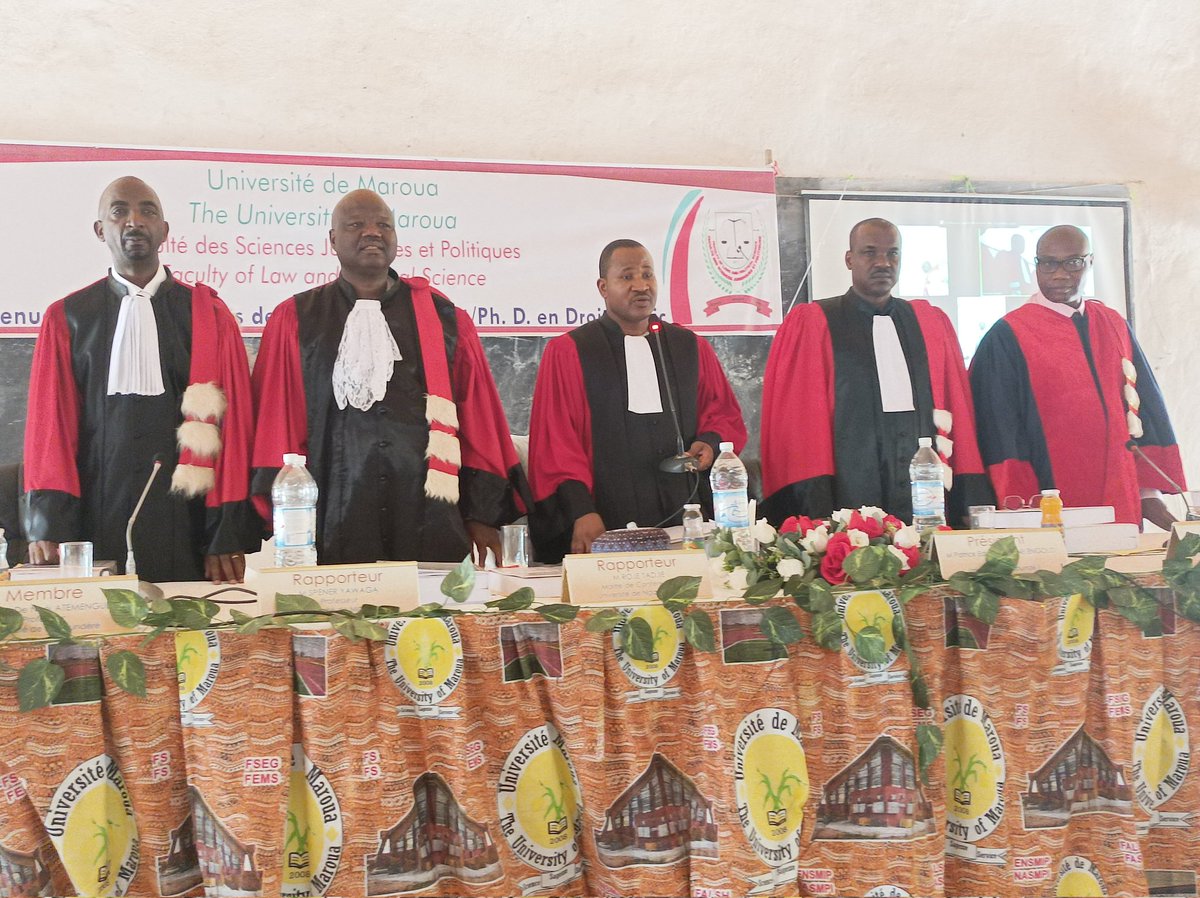 univMaroua's tweet photo. L'#UFD Science Juridique et Politique atteint le quota de 100 docteurs formés. Ceci à la suite de passage du désormais Dr Daouda Idrissou. Il a soutenu devant le jury présidé par le Prof Abané sanctionné par une mention Très Honorable. 
#Minesup
#UMa
#UFDSJP
#FSJP https://t.co/wHrHS9WKO8