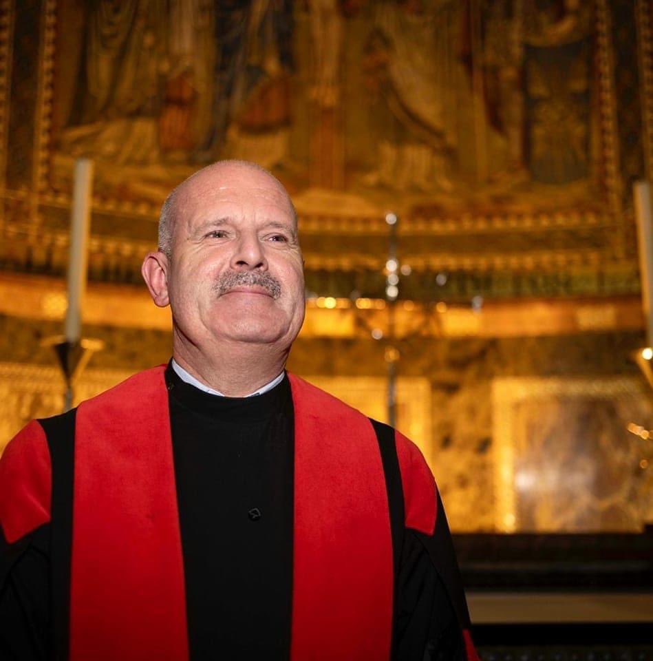 The Royal Military Chapel (The Guards' Chapel) (@theguardschapel) on Twitter photo Thank you for your amazing service to <a href="/TheGuardsChapel/">The Royal Military Chapel (The Guards' Chapel)</a>. Today
was Chris Harpham’s last service before he leaves to be the Head Verger at Romsey Cathedral. Thank you and good luck for the future 🙏🏻😇 Thank you for your amazing service to <a href="/TheGuardsChapel/">The Royal Military Chapel (The Guards' Chapel)</a>. Today
was Chris Harpham’s last service before he leaves to be the Head Verger at Romsey Cathedral. Thank you and good luck for the future 🙏🏻😇