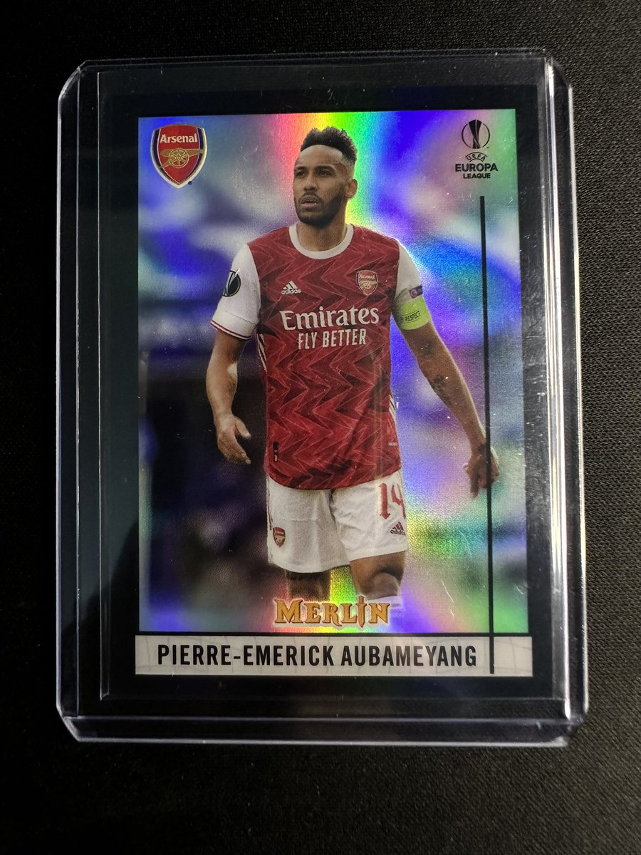 jflipppycards's tweet photo. @cardboardbst Aubameyang /15 $35
Bellingham Sapphire $20
Pulisic /340 $10
Fernandes /199 $15 https://t.co/KrmuL7xPiw