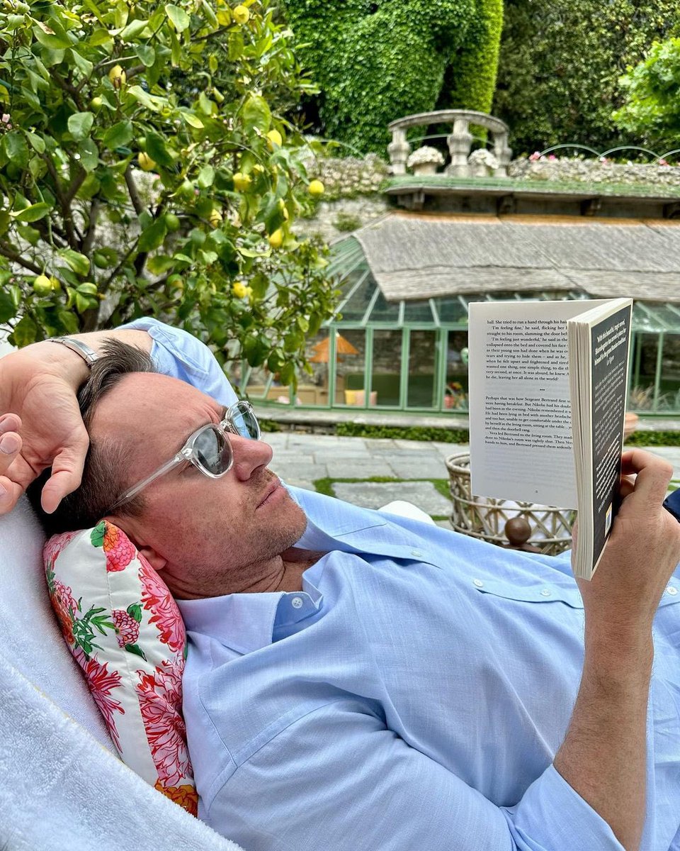 askorobogatov's tweet photo. I spotted the very first reader of my RUSSIAN GOTHIC, just recently published in English by @oldstpublishing : the great British actor Matthew Macfadyen aka Mr.Darcy &amp; the great Tom Wambsgans from Succession! 

@FlandersLit @rhaliterary #Succesion #MatthewMacfadyen #russiangothic https://t.co/0vu8ZCl27j