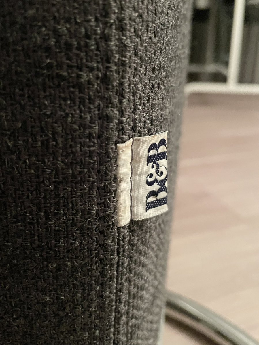 ecoichiban's tweet photo. Comfortable #B&amp;B sofa https://t.co/7x8I23sY1q
