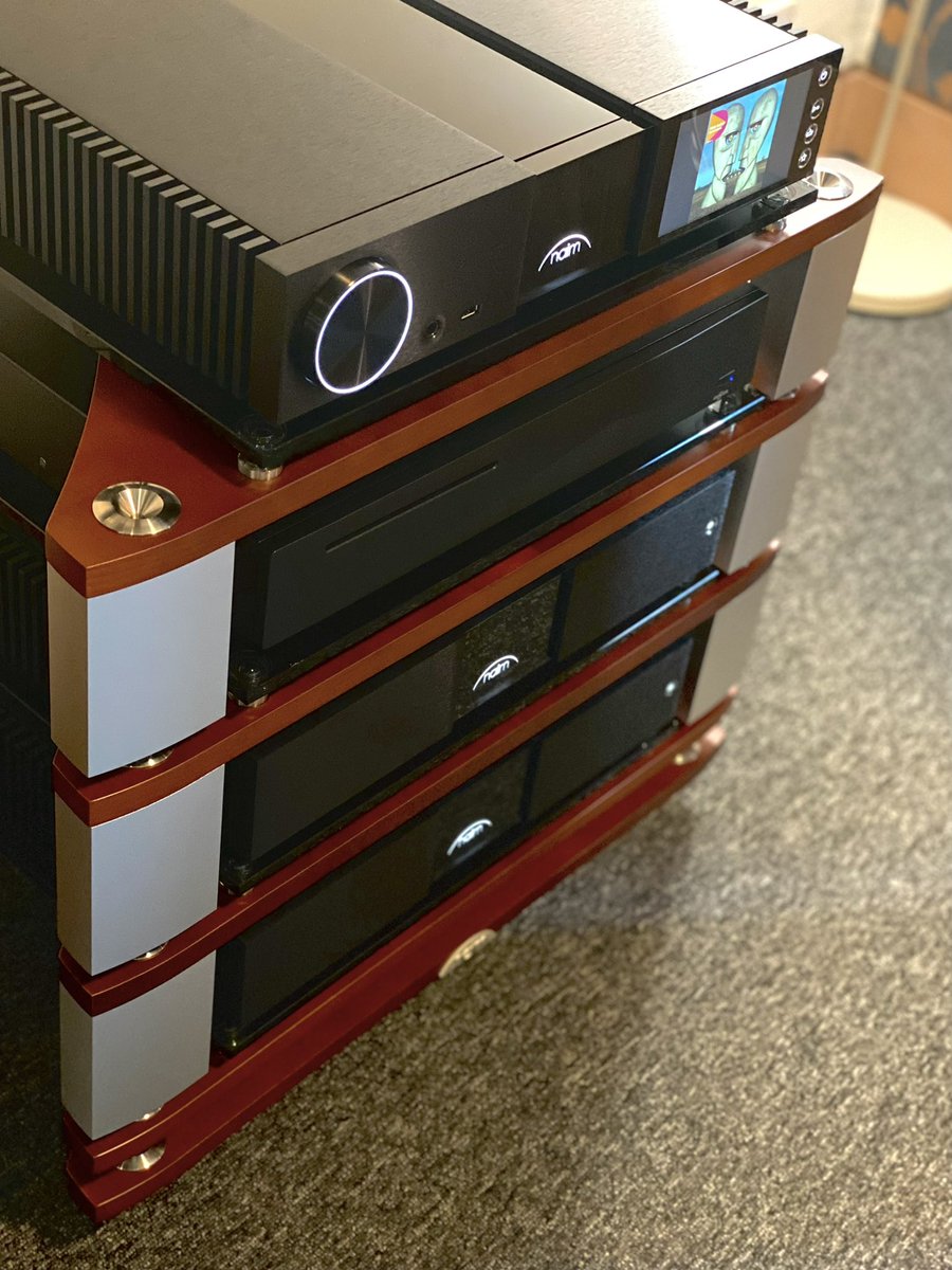 vinylgrooveaud's tweet photo. Listening to @pinkfloyd #highhopes on this stunning @NaimAudio #200series 3 box combination via @Innuos #musicserver with @roonlabs.
You really can’t beat a #NaimStack….
Now on permanent demo here at our #preston showroom:
https://t.co/WQ2V60GrBX https://t.co/fZrUUk6bew