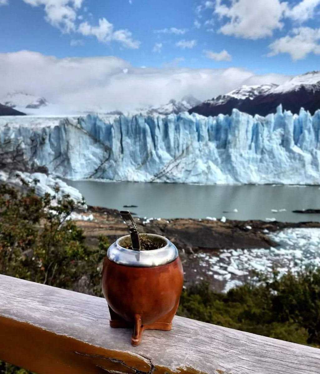 Tomar mate nos hace más felices 🇦🇷

El Depto de Neuropsicología del Instituto de Neurología Cognitiva (INECO), comprobó q los argentinos asocian el hábito de ingerir la bebida compuesta de yerba y agua caliente a una experiencia placentera 😌🧉🇦🇷