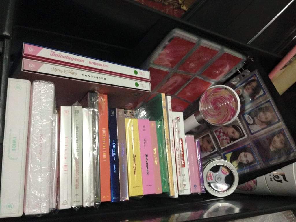 _FloBros's tweet photo. （〜^∇^ )〜 🎁 #FloGiveAway
• 2 winners of Photocard
• 2 winners of Random Unsealed Album (Random Group)
• 4 winners of 50 pesos Gcash

- Like, Follow and RT this post
- Show proof at the comment
- Tag 1 friend
 
Will draw at May 30. Winners will shoulder the sf. Good luck! https://t.co/EkmdcpJgyk