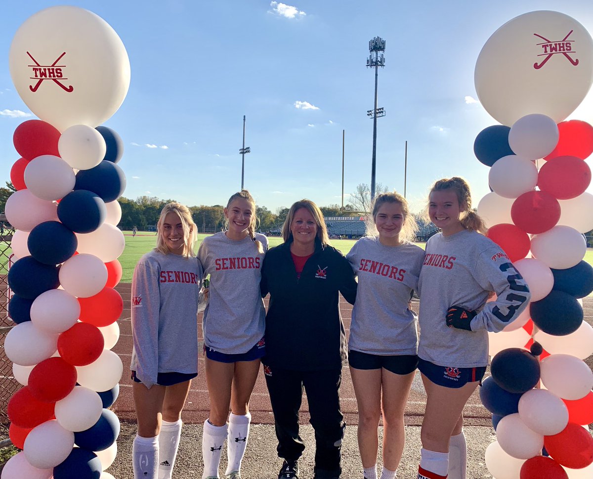 CONGRATULATIONS 🥳🎉🎓 to our ⁦<a href="/TWFieldHockey/">Thomas WorthingtonFH</a>⁩ Seniors graduating today from Thomas Worthington: Mia Kavinsky, Campbell Bowers, Reilly Casey &amp; Tate Beegle! We are so incredibly PROUD of YOU &amp; we are confident you will ALL Make a Difference in this world! #ItsWorthIt❤️💙