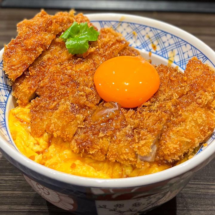 Hot_spring_cat's tweet photo. retrip_news: エビ好きに捧ぐ。日本全国のちょっと珍しい「エビフライ」7選❤️ https://t.co/dJxztyJyIM https://t.co/NbsRiTJ1zf