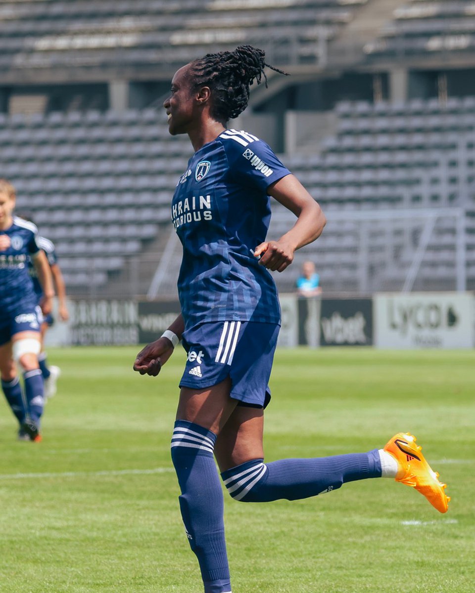 PFC_feminines's tweet photo. 𝐔𝐧 𝐠𝐫𝐚𝐧𝐝 𝐩𝐚𝐬 𝐯𝐞𝐫𝐬 𝐥'𝐄𝐮𝐫𝐨𝐩𝐞 🥰

🔵⚪ #CertifiéParis #PFCASJ https://t.co/xHQAz1OM55