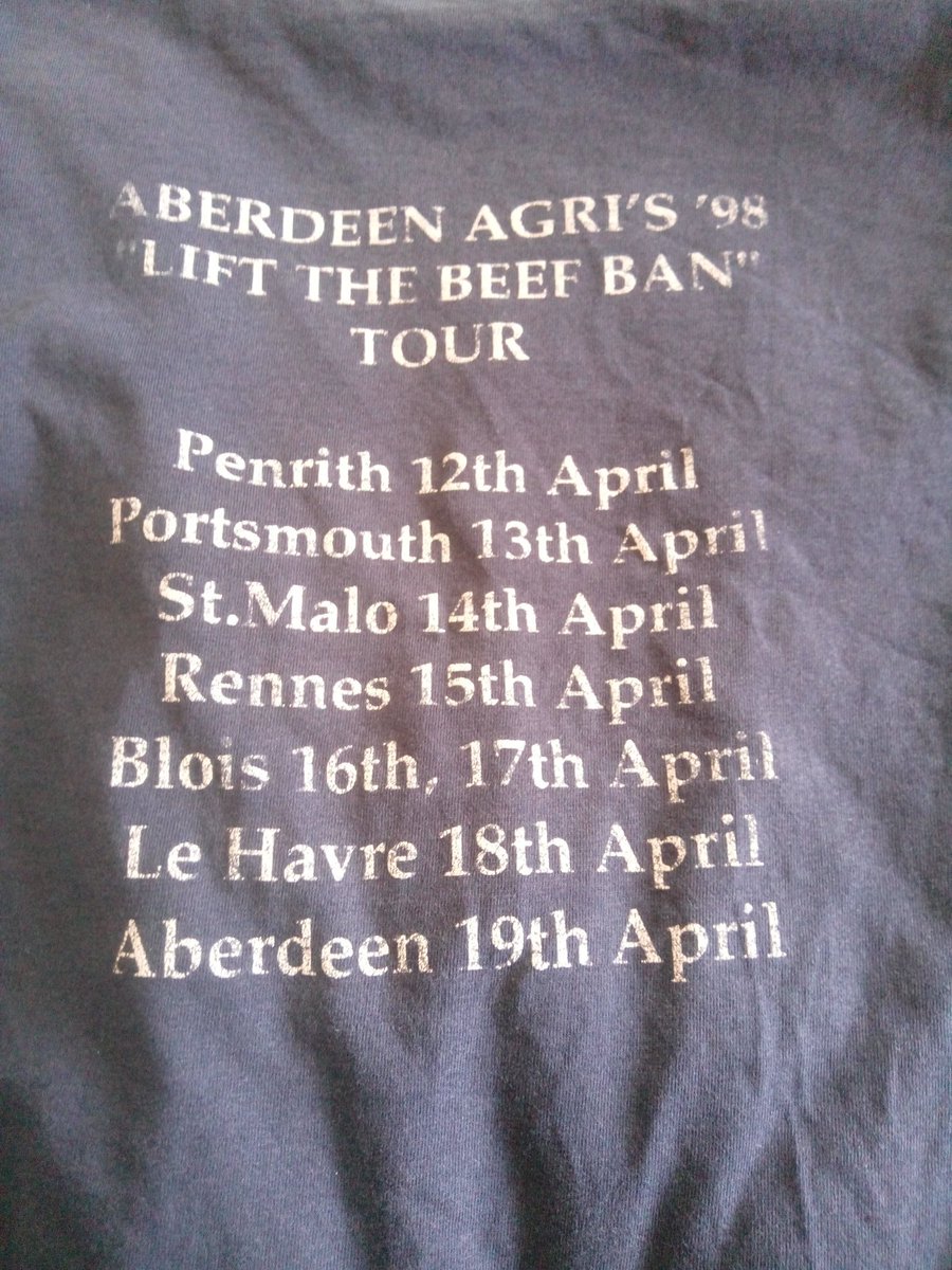 ScarthDavid's tweet photo. @JohnnyM15057471 🤣 Still plenty life in this t-shirt. https://t.co/t5NWoEHe7c