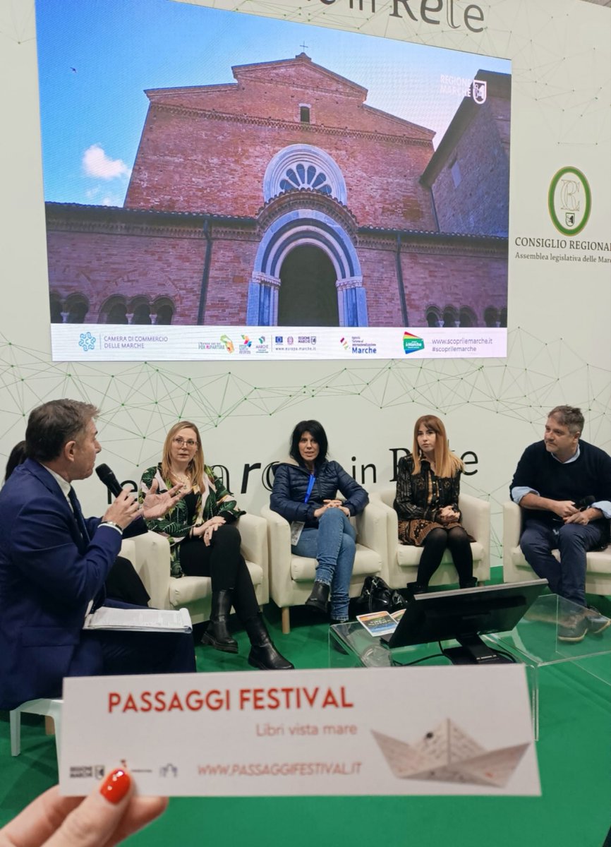 Qualche scatto di ieri al @salonedellibro nello stand della <a href="/RegioneMarcheIT/">Regione Marche</a> dove abbiamo presentato l'undicesima edizione di #PassaggiFestival. Insieme al direttore del festival <a href="/giobelfiori/">Giovanni Belfiori Direttore Passaggi Festival</a> anche <a href="/latinigiorgia/">Giorgia Latini</a>, @giuliaciarapix, <a href="/perkthimi/">Mimoza Hysa</a>, Anna Lattanzi e Tom Kuka.