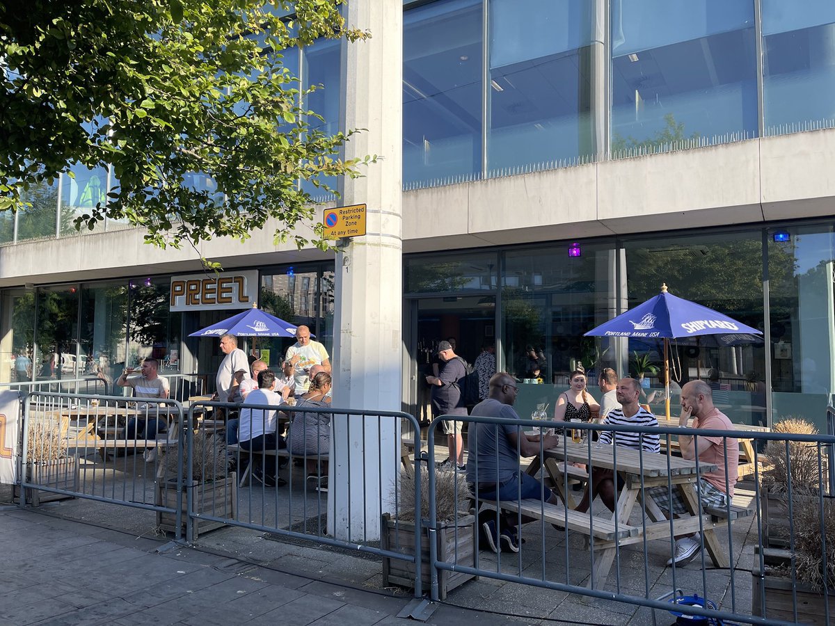 AudioAcademySth's tweet photo. ⚠️ Event! We will be taking over Preez Bar once again in Southampton for this year’s Radio Academy South Summer Social. Date for your diary is Tuesday 27th June. More details coming soon! https://t.co/xTZVzPk8JB
