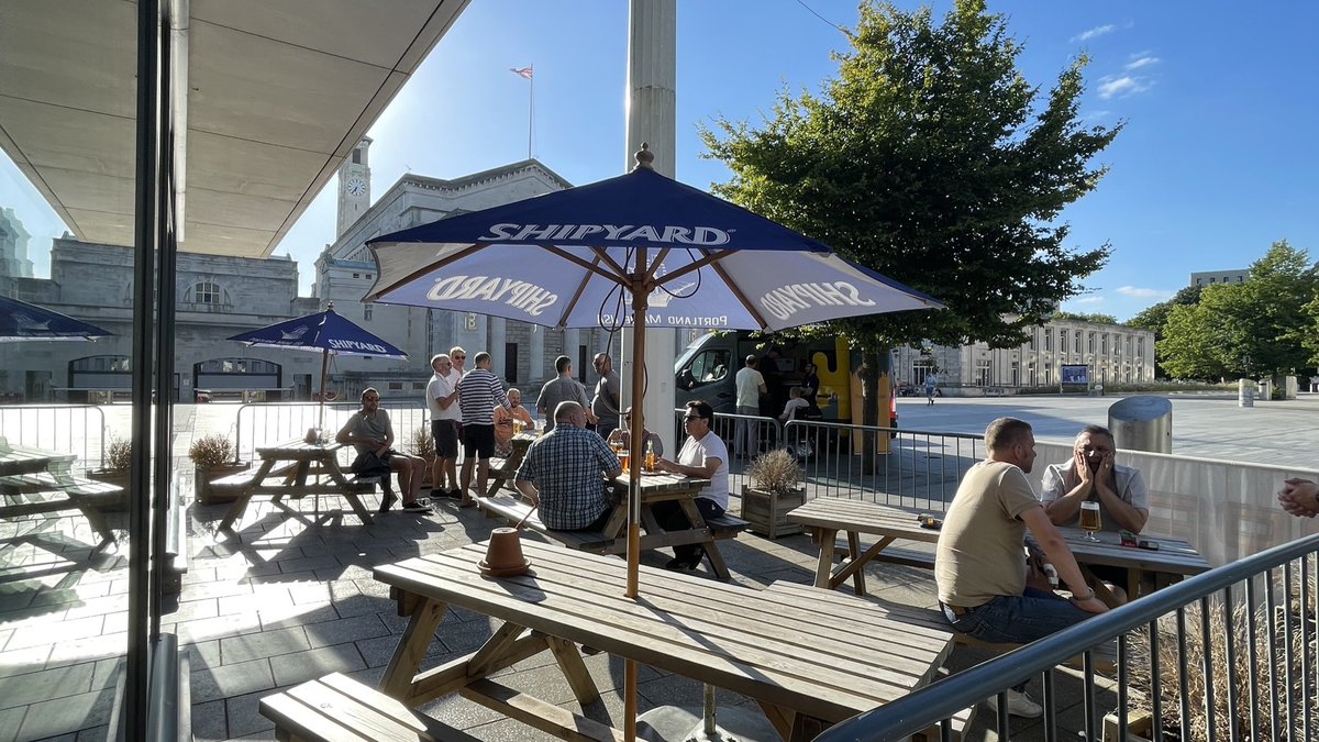 AudioAcademySth's tweet photo. ⚠️ Event! We will be taking over Preez Bar once again in Southampton for this year’s Radio Academy South Summer Social. Date for your diary is Tuesday 27th June. More details coming soon! https://t.co/xTZVzPk8JB