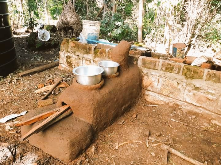 PermoafriCentre's tweet photo. Design mud rocket stoves https://t.co/0iN9Mog4aG