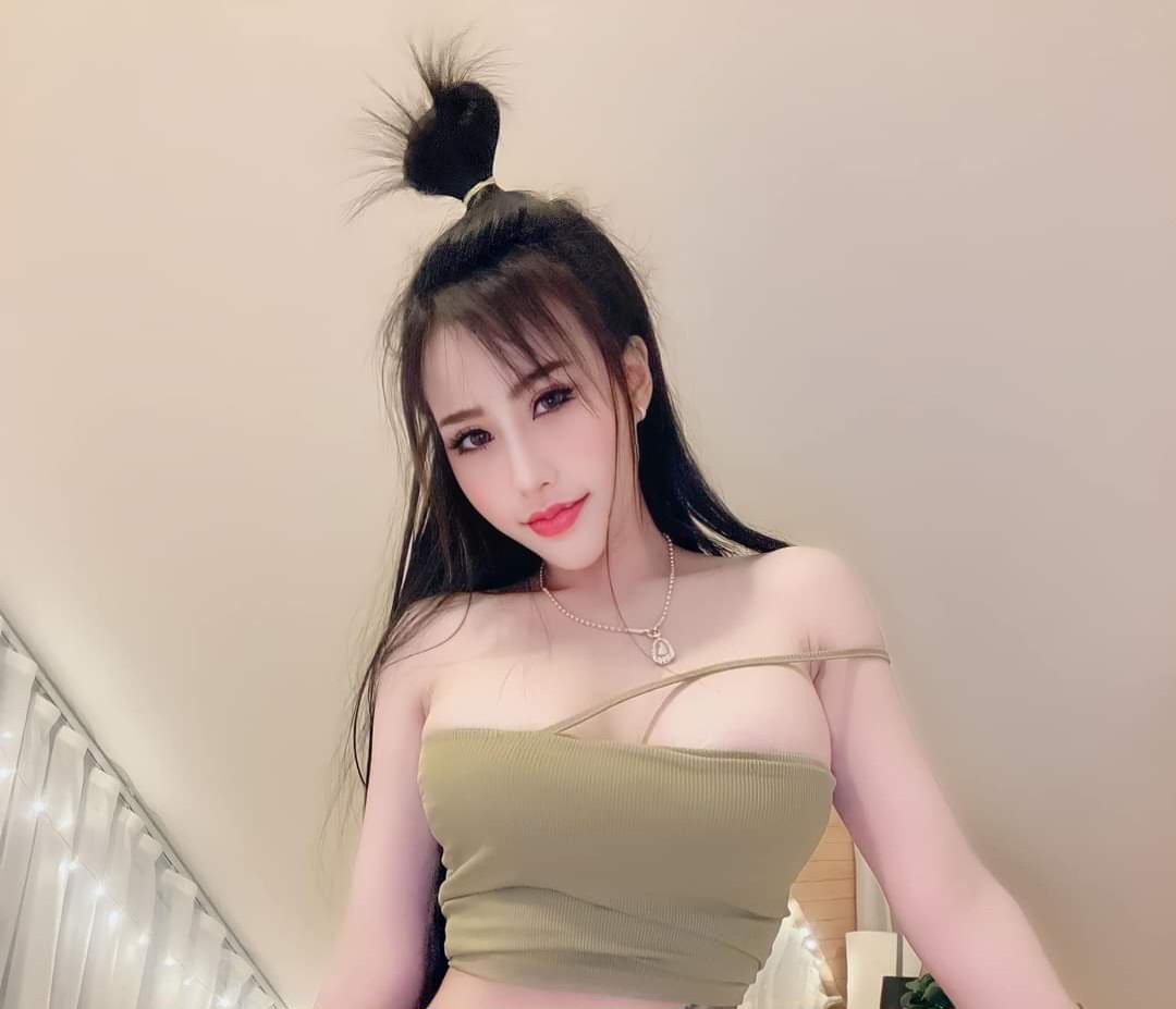 อากาศร้อน​หรือเราร้อน""........