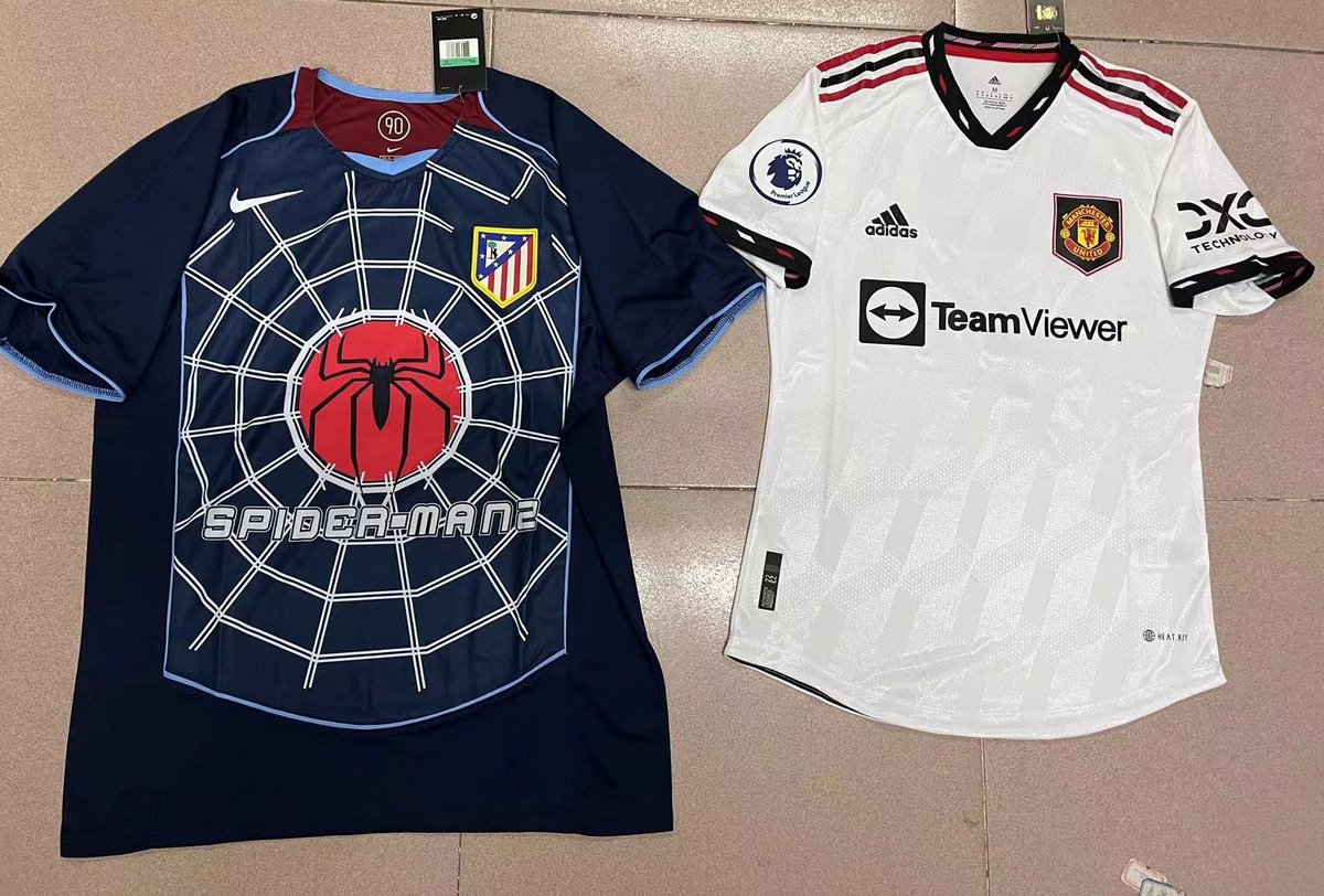 elwandis's tweet photo. Os voy a contar un secreto. Los chavales de @Ctinfo_17 tienen una sección de camis retros que es una auténtica pasada. Voy a hacer un SORTEO de la camiseta que os salga del ciruelo. 

Requisitos:

- Rt a este tweet
- Seguir a @Ctinfo_17 y a @elwandis

Ganador 28/05 (próx domingo) https://t.co/4i3g9K1CnQ