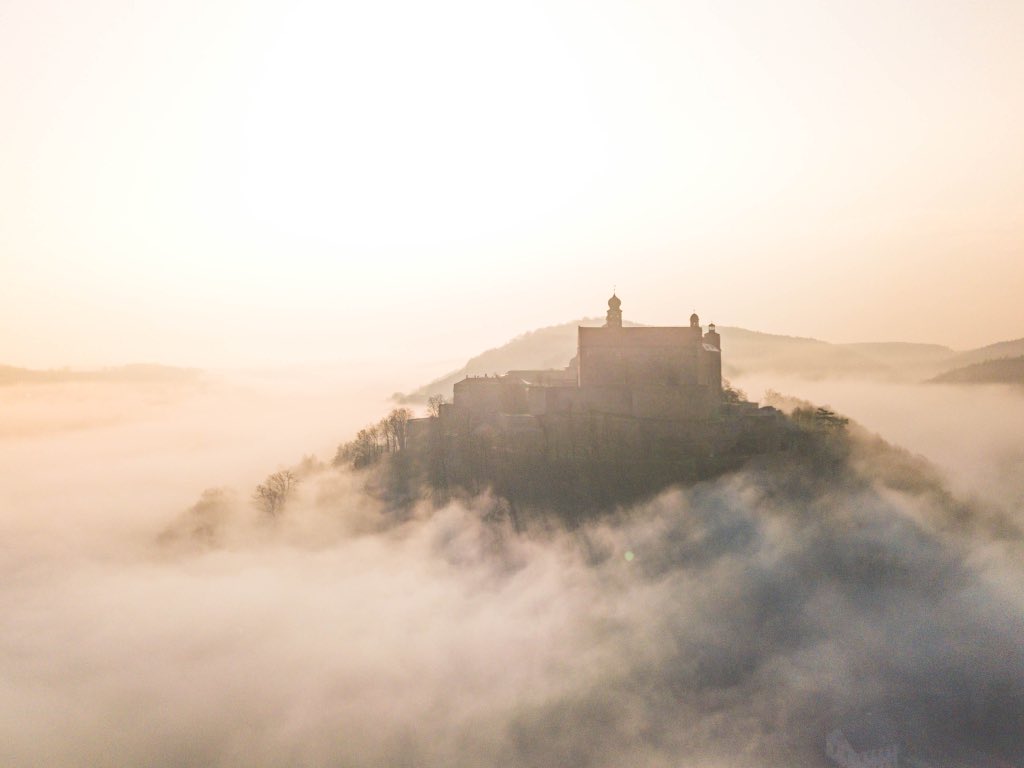 juliantred's tweet photo. 🏰 Plassenburg
📍 Kulmbach, Germany 🇩🇪 https://t.co/xO6igJvSVl