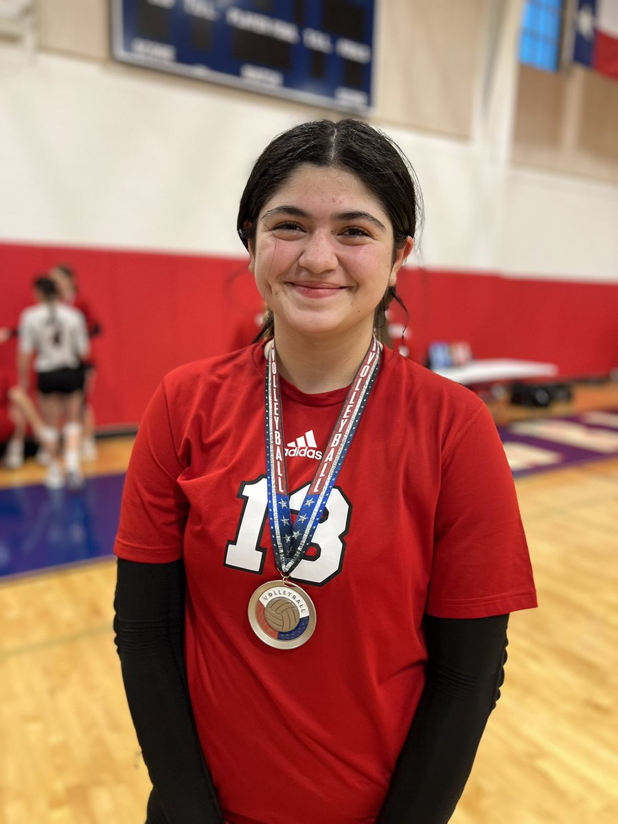PonceAdele13's tweet photo. That big block feeling! Fantastic time with my team, finishing up 2nd at Summer Kickoff, great prep for Nationals! @BrennanBearVB #volleyballgirl #VolleyballLife #BlockWall #Teamwork @AlamoVB https://t.co/ulqDVNQff7