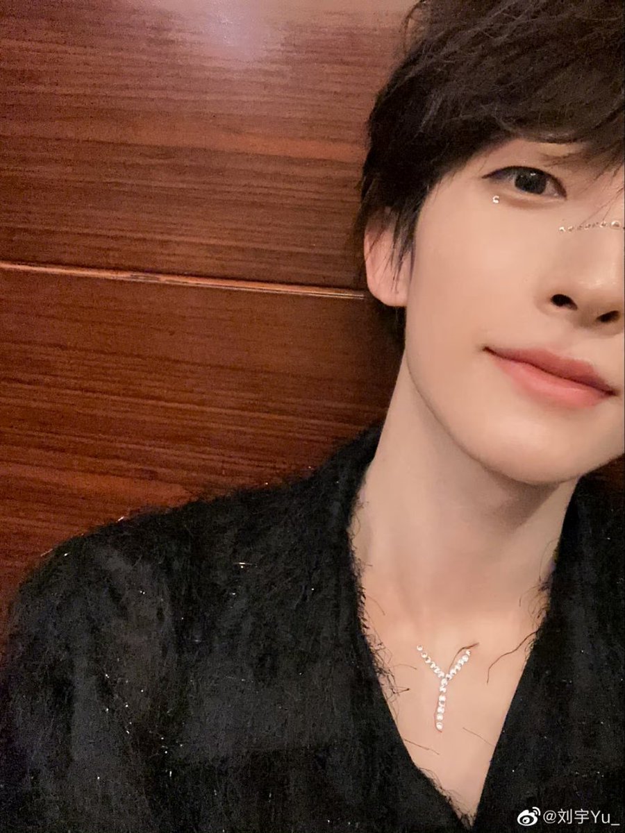 notliuyu's tweet photo. AAAAAAAAAAAAA HI PRETTY https://t.co/FviKXbPmKE
