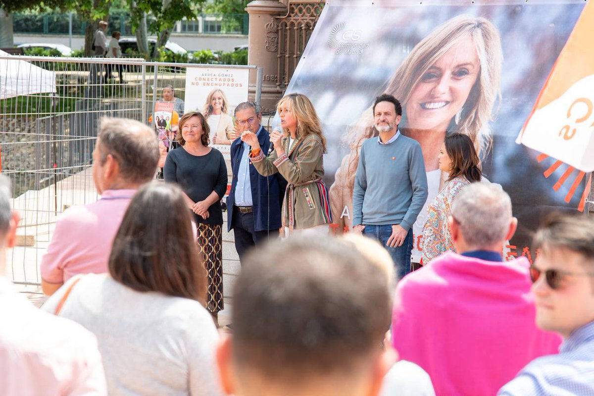 Hemos pasado una mañana rodeada de valientes en Pozuelo de Alarcón 🙌🏻♥️

✅ Hemos presentado diferentes propuestas como montar un hospital veterinario en la Comunidad de Madrid 

¡Juntos somos imparables! 🙌🏻

#LaHoraDeLosValientes