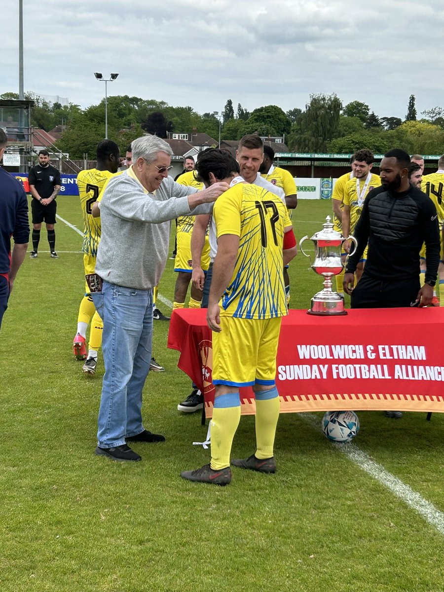 Brad Holloway tweet media