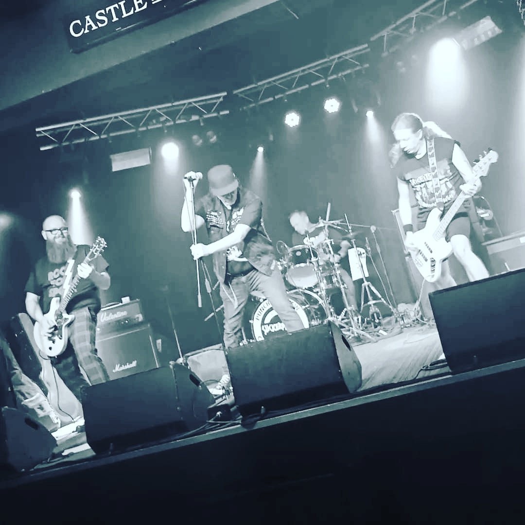 Rotunda had a brilliant time last night at Tat's Birthday party. Thanks for your support. What a fantastic night. English Dogs were amazing. #upthepunx