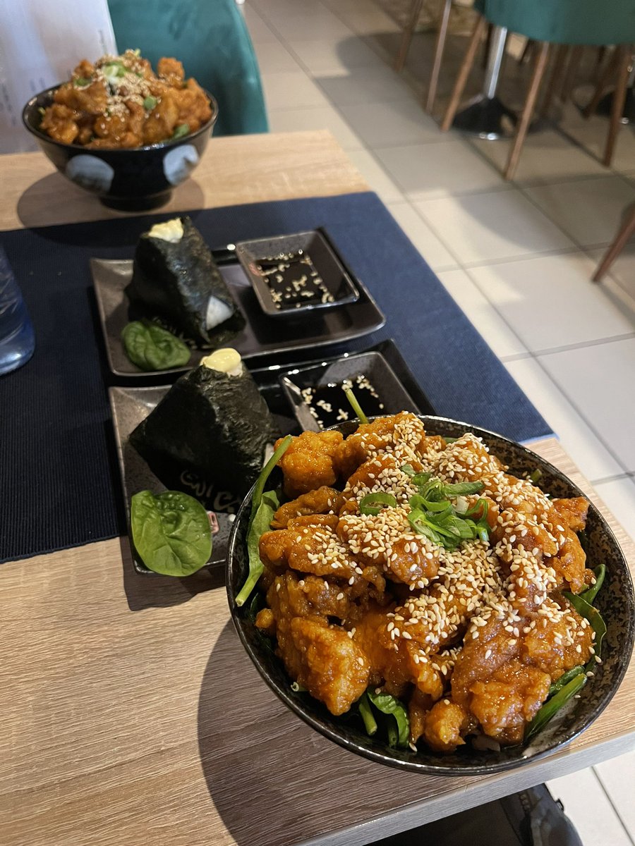 drainical's tweet photo. food dump! https://t.co/AMJvxKePcT