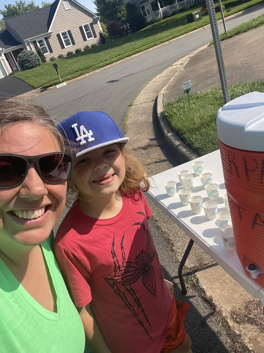 Supporting Buckys Run Club at the <a href="/DeerParkFCPS/">Deer Park Elementary</a> 5K this morning!!!