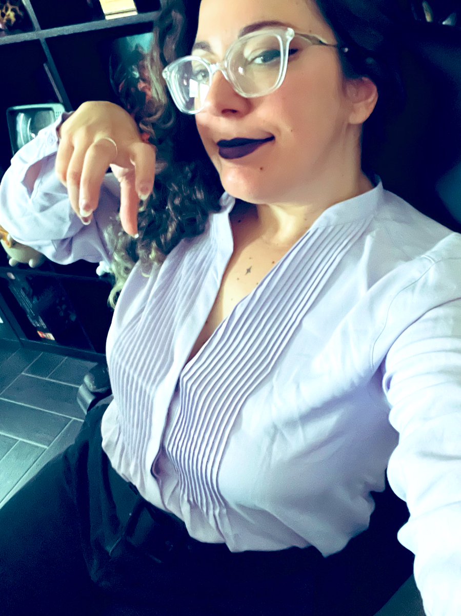 Mirkand's tweet photo. “Romantic costume” Resident Evil 4 remake unlocked: https://t.co/gD1lLOjPHc