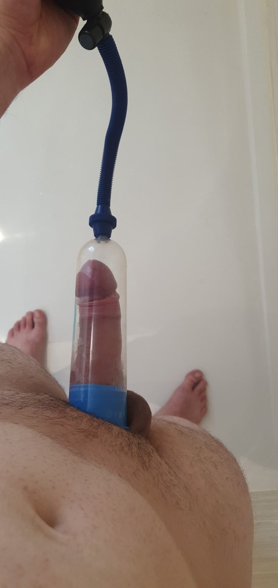 HotBiSex08's tweet photo. 🔞🥵se #pomper à défaut de se fore pomper...
Si tu souhaites remplacer la pompe... candidature en DM après RT...
N'oubliez pas de 💙 #maqueue @maqueuecom #queuegay @MecMadeinParis #bottom #top #actifgay #passifgay #pipe #sexe #sexegay #gayardennes https://t.co/cnahibG78a