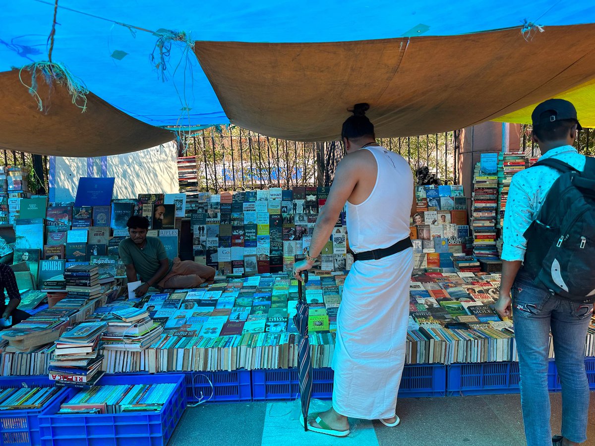 His Summer Style… at Delhi’s Supercool Sunday Book Bazar