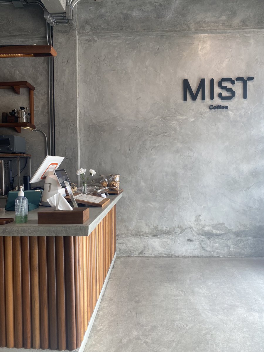 Yourazalea25's tweet photo. I'm here at #mistbkk
Just found this fact today.........
So di wander(day) nya Jobby kan dia bilang, ini cafe temennya... hihihi
Ternyata pas gue cek..... Event Nong Bas juga sering disini HAHAHA
Mungkin sama kali yaa temennya 🤔
Or...... Temen kamu, temen aku juga.
Idk 🤷♀️ https://t.co/6yRnoj34uv