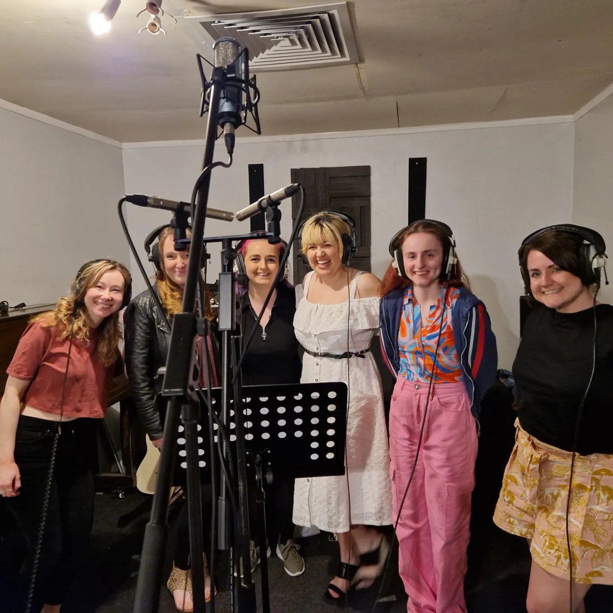 kath auto (@kathauto) on Twitter photo These fab singers will be joining us on stage at <a href="/sidneymatilda/">sidneyandmatilda</a> on 2 June! Come on down and support local live music and to raise money for <a href="/WaterAidUK/">WaterAid UK 💦</a> k a x @JasonQuinsey <a href="/JulianCrockford/">Julian Crockford💙</a> These fab singers will be joining us on stage at <a href="/sidneymatilda/">sidneyandmatilda</a> on 2 June! Come on down and support local live music and to raise money for <a href="/WaterAidUK/">WaterAid UK 💦</a> k a x @JasonQuinsey <a href="/JulianCrockford/">Julian Crockford💙</a>
