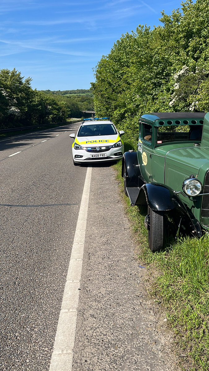 From one broken down vehicle to another, this time a classic car finding the heat a little too much to cope with #nbm #a30