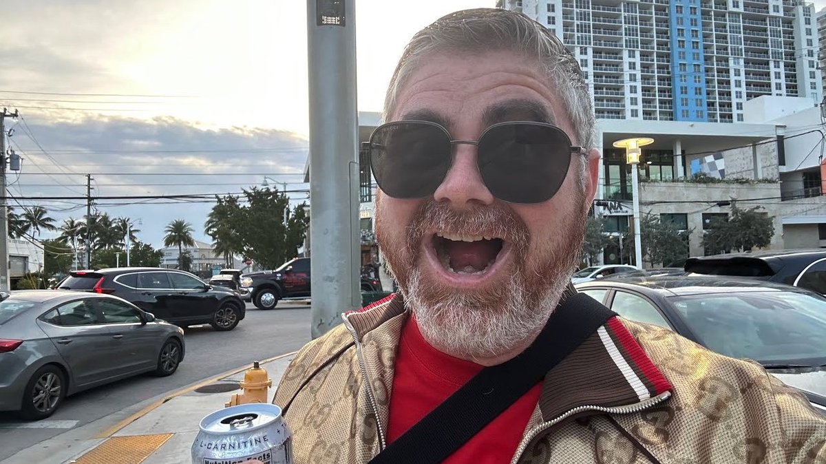 Discover Crypto tweet media