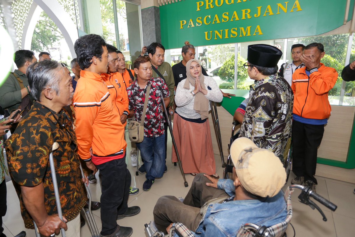 cakimiNOW's tweet photo. Rekan-rekan penyandang disabilitas itu punya hak yang sama dan setara. Sama-sama warga negara yang dapat menorehkan prestasi dan berjuang untuk Indonesia. https://t.co/2T4hmrwP9h