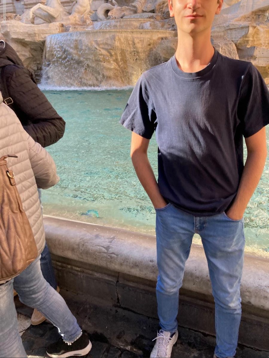 Trevi çeşmesinde çekilebilecek max foto