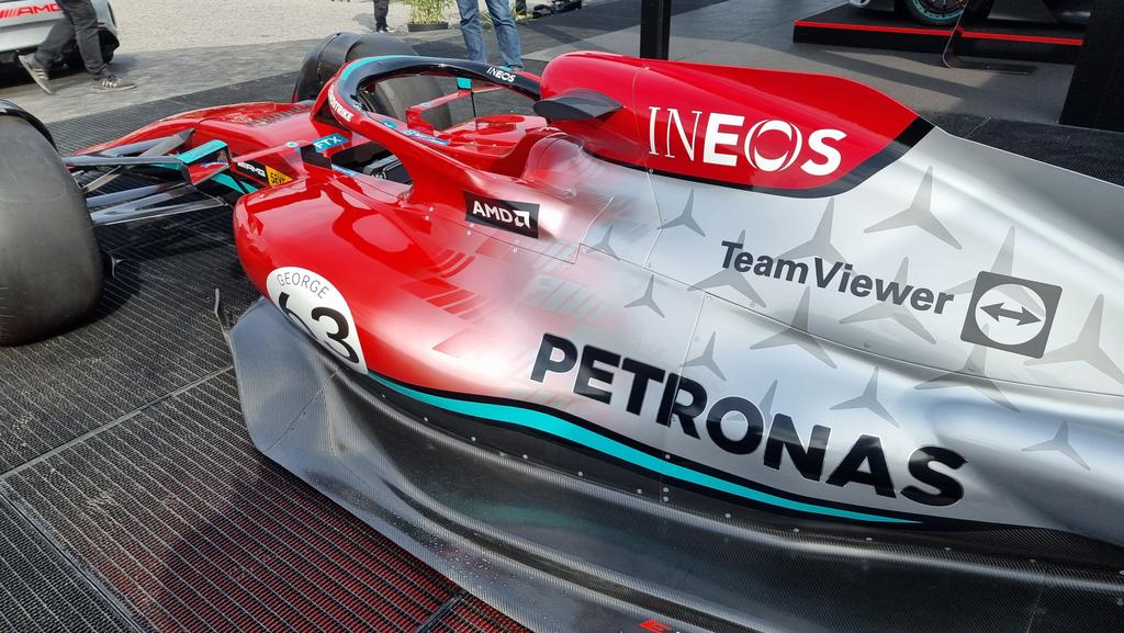 MSM_Christian's tweet photo. Mercedes reveals update that should've been introduced in Imola at the Nürburgring 🙃😀😉
#F1 https://t.co/RwcKvrn3zS